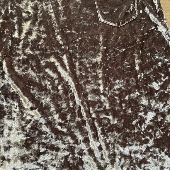 POL silvery lavender crushed velvet v-neck top, size S - Picture 8 of 9